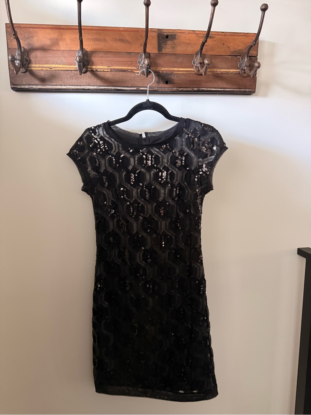 Vince Camuto Black Sequin Cap Sleeve Mini Dress